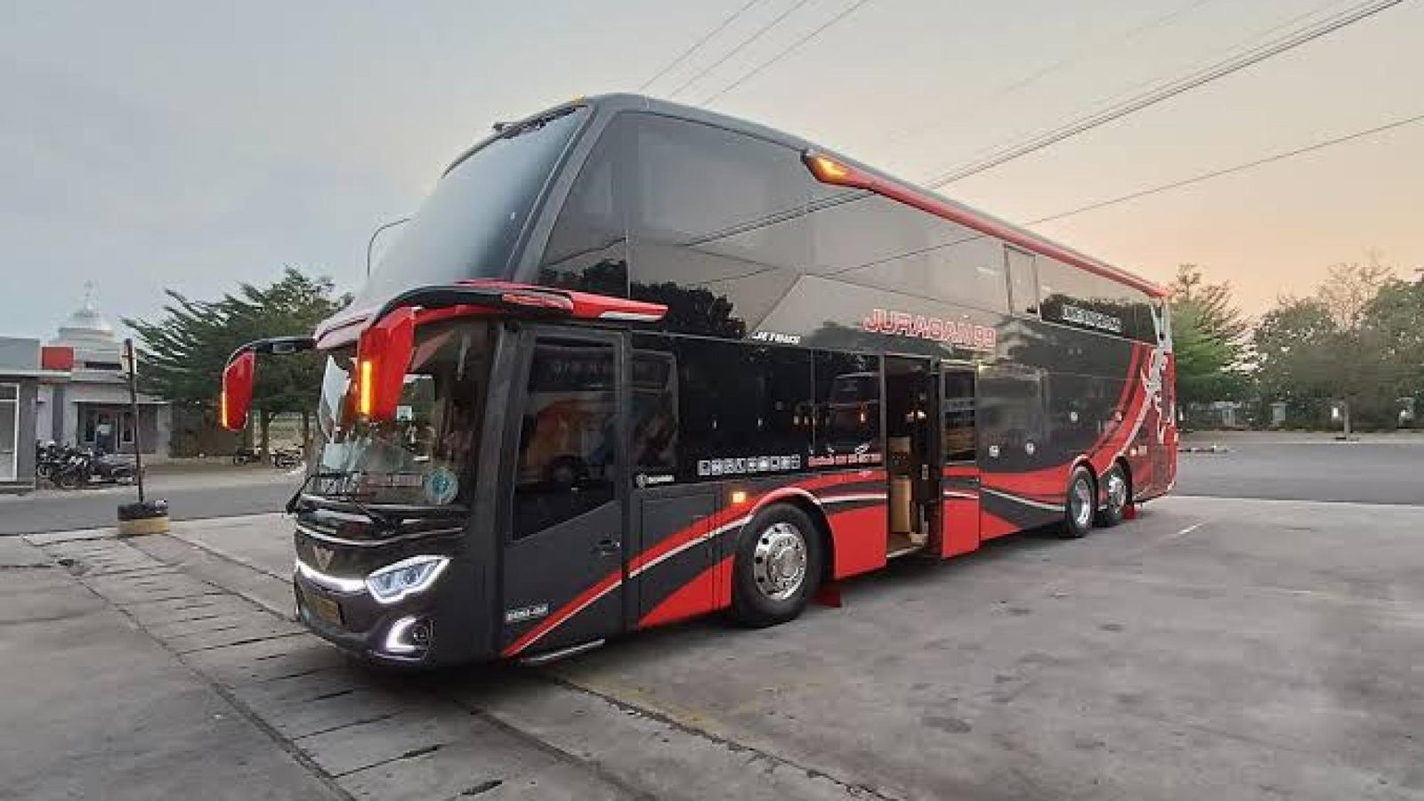 Bus Executive Class HARLEY QUINN