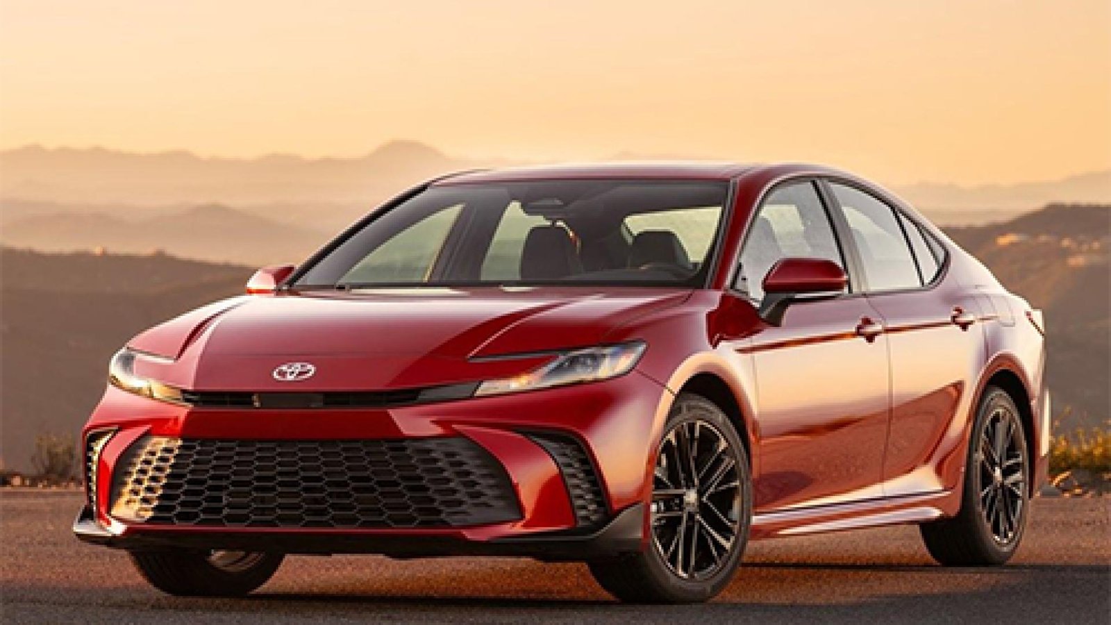 Toyota Camry XLE 2026