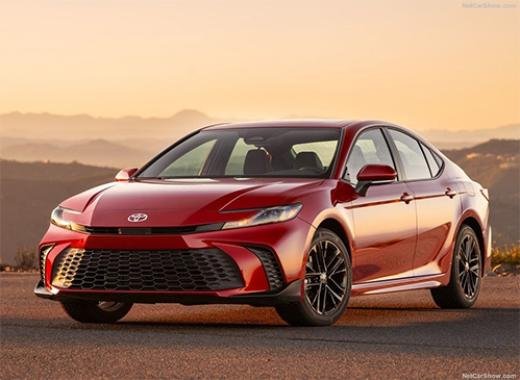 Toyota Camry XLE 2026